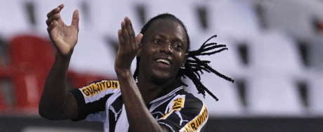 Sob olhares de Seedorf, Botafogo empata com o Fluminense no Engenhão