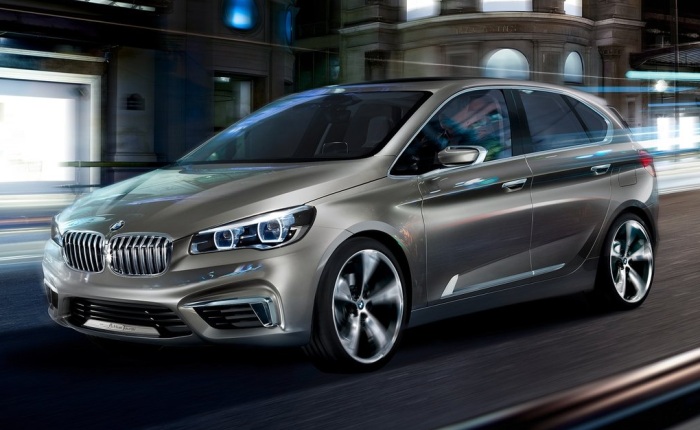 Divulgação A BMW divulgou nesta sexta-feira (14) imagens de seu primeiro carro de tração dianteira na história. Chamado de Active Tourer Concept, o hatch antecipa o p...