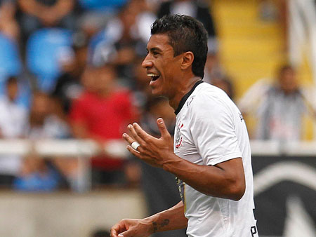 Paulinho diz que Corinthians tem “metas a bater no Brasileirão”