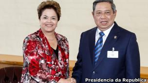 Presidente do Brasil, Dilma Rousseff e seu colega indonésio Susilo Bambang Yudhoyono durante o encontro em Nova York