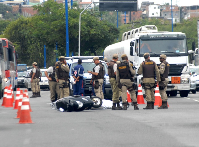 Homem &eacute; assassinado em briga de tr&acirc;nsito em Salvador - Cidades ...