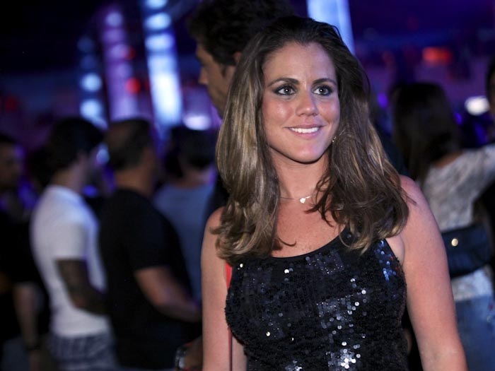 Neymar troca olhares com loira em balada funk - Foto 11 - Famosos ...