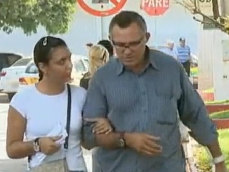 Vítima foi atacada em uma loja quando estava acompanhada pelo marido
(Reprodução/TV Record Brasília)
"Tarado do bumbum" ataca mulheres em Taguatinga