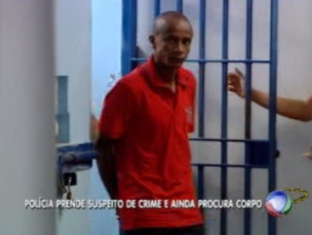 Marcelo Francisco Cerqueira, de 39 anos, é suspeito de matar a jovem. Ele foi encontrado em casa e não resistiu à prisão