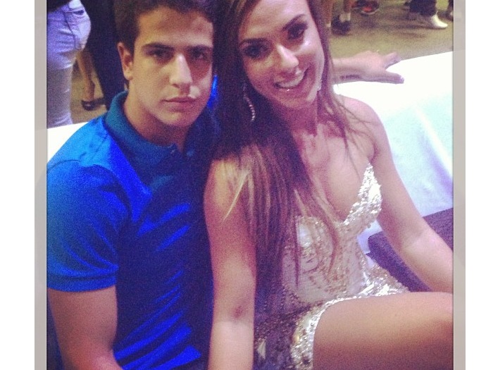 Namoro de Nicole Bahls e Enzo Celulari chega ao fim, diz jornal ...