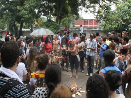 Nova manifesta&ccedil;&atilde;o defende perman&ecirc;ncia dos &iacute;ndios na Aldeia ...