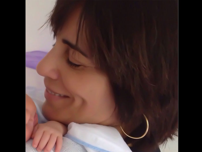 Neto de Cristiana Oliveira recebe visita de Gl&oacute;ria Pires: &ldquo;Tia Glorinha&rdquo;