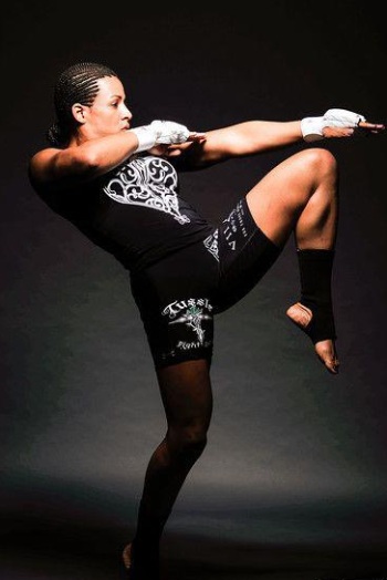 Lutadora transexual reclama de preconceito no MMA - Foto -1 ...