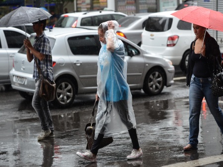 Ap&oacute;s bater recorde, tr&acirc;nsito diminui em S&atilde;o Paulo - Tr&acirc;nsito - R7