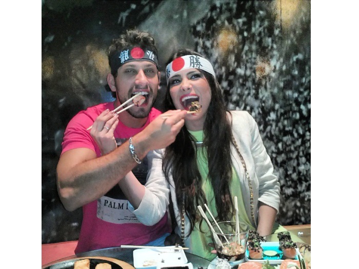 Apaixonados, Eli&eacute;ser e Kamilla fazem festa em jantar japon&ecirc;s ...