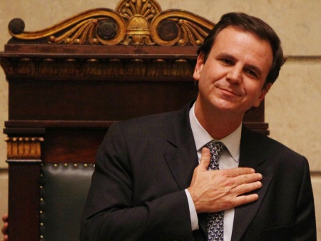 MP-RJ tenta suspender direitos pol&iacute;ticos de Paes por interna&ccedil;&atilde;o ...