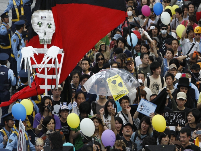 Yuriko Nakao /Reuters/11.06.2011