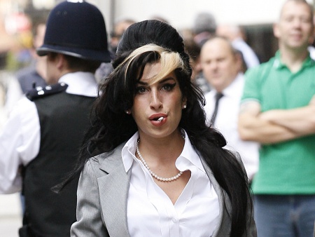 Amy Winehouse, 450