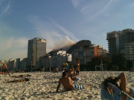 Foto Fumaça Copacabana