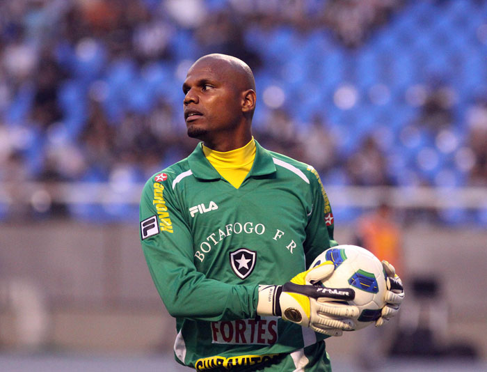 O goleiro Jefferson, do Botafogo, é um dos atletas que entrarão na correria e precisarão vencer o cansaço de uma viagem por conta da seleção. Leia mais