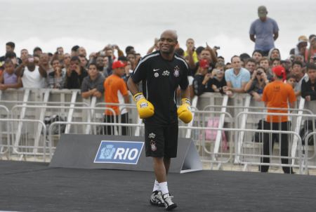 Anderson Silva 450