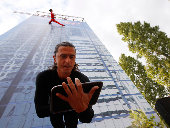 Thomas Peter/Reuters