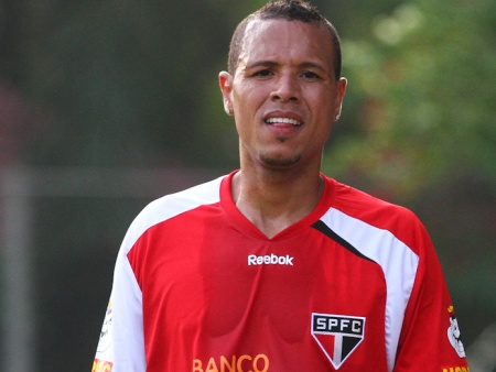 Luis Fabiano 450