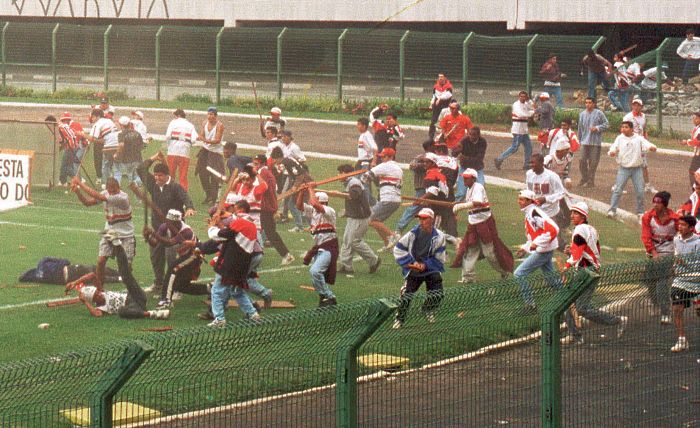 Briga torcidas Pacaembu 1995
