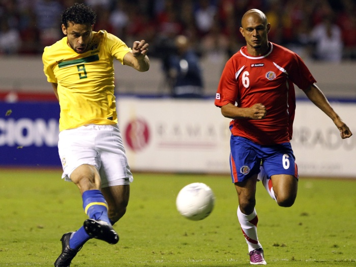  
Fred começou o jogo como o centroavante da equipe. Nas últimas partidas a vaga foi de Borges e de Leandro Damião