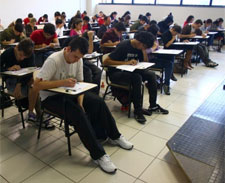 Siga a cobertura do primeiro dia de Enem