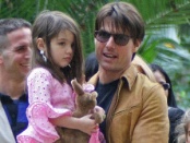 Tom Cruise vem ao Brasil com a família, diz jornal