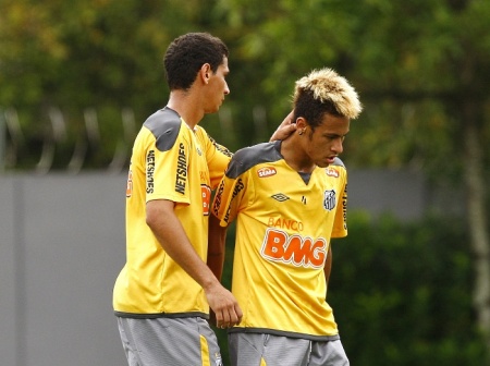 Neymar e Ganso-450 (Ricardo Saibun/Gazeta Pres) Neymar e Ganso-450