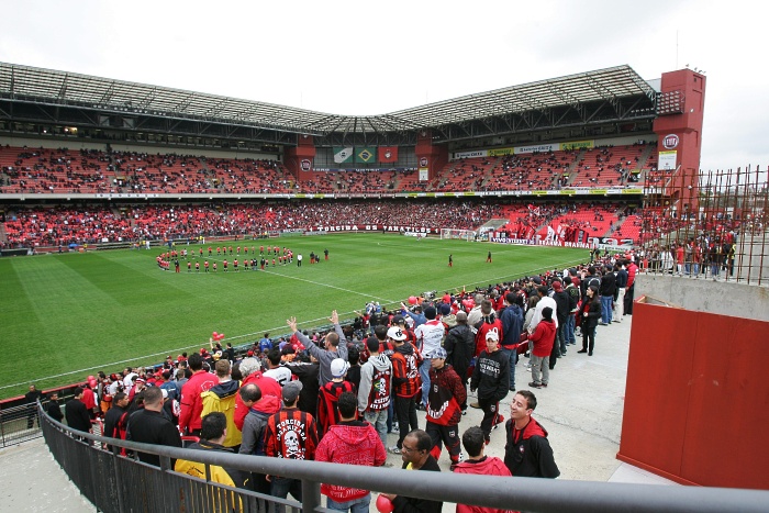 http://i2.r7.com/arena-da-baixada-700.jpg