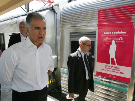 Mico: problemas marcaram viagem inaugural do secretário de Transportes Júlio Lopes e diretores da Supervia nos novos trens (Carlos Wrede / Ag. O Dia) juliolopes