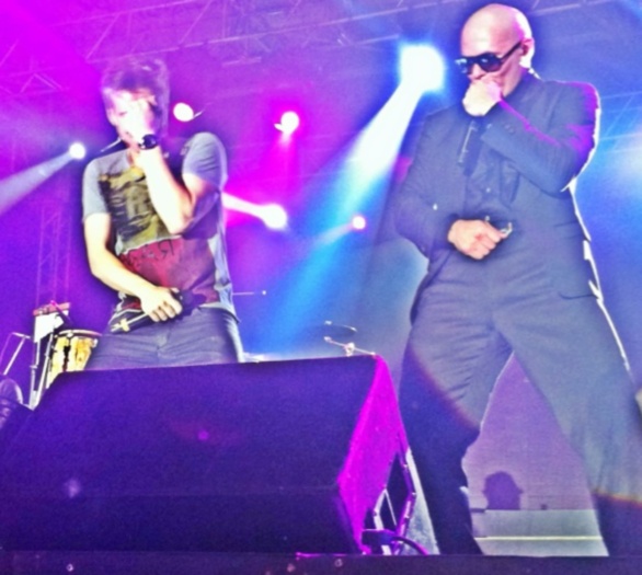 Pitbull e michel Teló