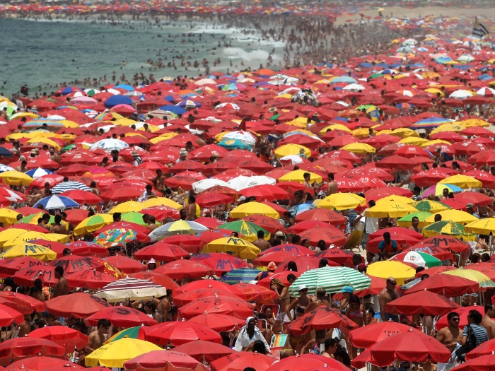 praia-ipanema-lotada