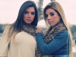 Miss Bumbum posa seminua em Paris