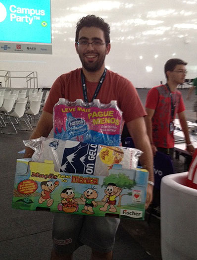 Participantes compraram muita água (André Sartorelli/R7) aguacampusparty