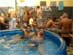 Presos fazem churrasco e aproveitam piscina