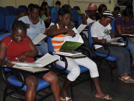 http://i2.r7.com/haitianas-norte-mec-HG.jpg
