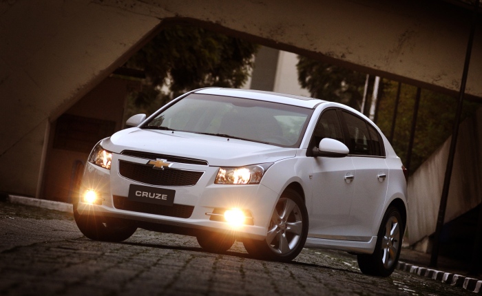 Divulgação "Carro esportivo é diferente de carro com esportividade". As palavras do diretor de marketing da General Motors do Brasil, Gustavo Colossi, ficaram batendo...