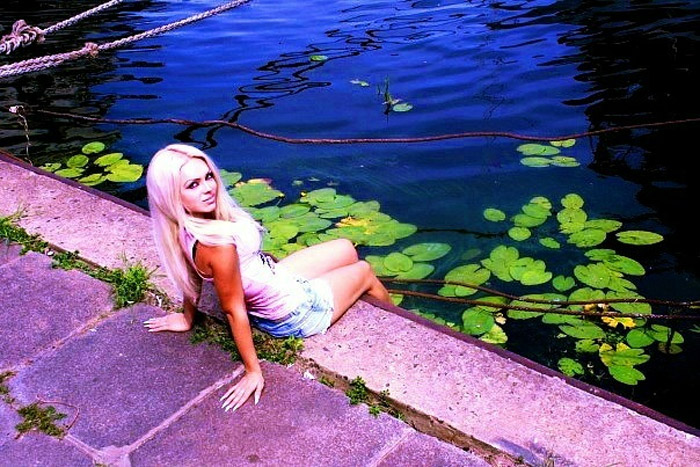 Irm&atilde; da barbie tamb&eacute;m &eacute; bonequinha! - Foto 5 - Esquisitices - R7