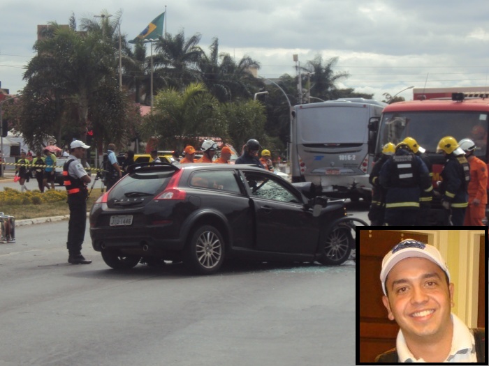 Homem morre após bater o carro em um ônibus