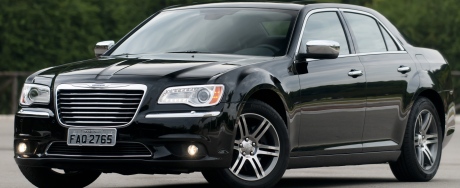 Divulgação Menos 'bandidão', Chrysler 300C volta com tudo
