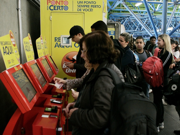 falha-bilhete-unico-g20120525