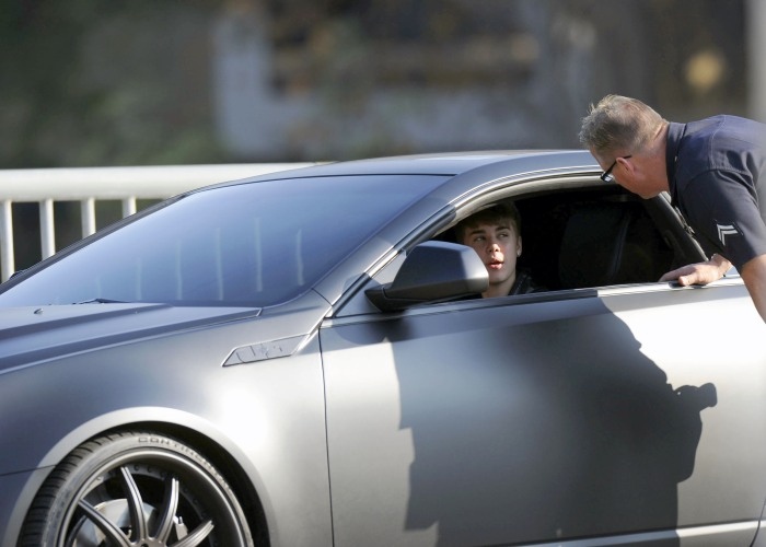 Grosby Group Justin Bieber também já foi parado pela polícia americana ao fazer uma manobra proibida a bordo de seu Cadillac CTS-V "Batmobile". Saiba mais