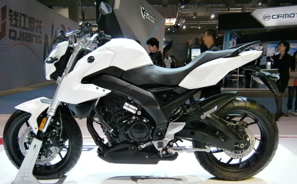 A fabricante chinesa Loncin, responsável pela produção das motos BMW na China, está com uma parceria com a empresa alemã. Juntas elas estão fabricando o mo...