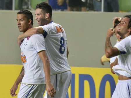 Willian Magr&atilde;o diz que vit&oacute;ria tirou 'peso' do Cruzeiro - Futebol - R7