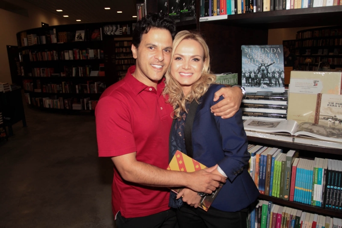 Danilo Carvalho e Thais Aline/AgNews