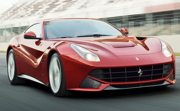 Divulgação Que crise, que nada! Apesar da recessão econômica ainda forte nos países mais ricos do mundo, as montadoras revelaram em 2012 vários supercarros que custam...