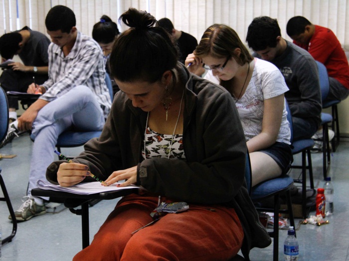 Fuvest divulga a nota de corte para a segunda fase do vestibular ...