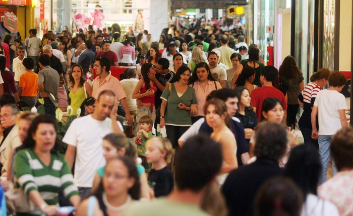 Alex Silva/Estadão Conteúdo O final de ano chegou e, com ele, as tradicionais promoções de final de ano. Lojas e shoppings centers sorteiam diversos tipos de prêmios, que vão de vale-...