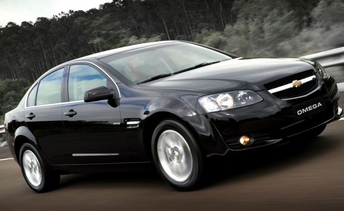 Divulgação A Chevrolet retirou o Omega da gama de veículos vendidos no Brasil. O sedã já não estava mais entre os produtos à venda no site da marca, porém estava na t...