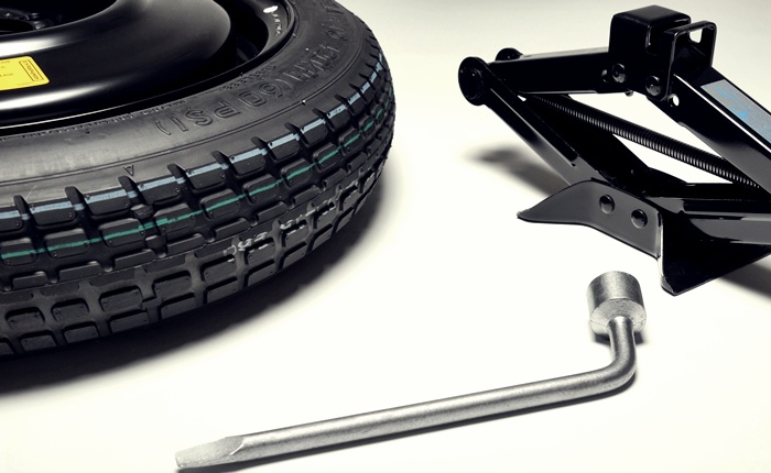 8) Verifique a pressão do pneu sobressalente, o popular estepe

— Aqui a dica é bem simples: calibre o estepe antes de viajar, pois se um dos pneus furar n...