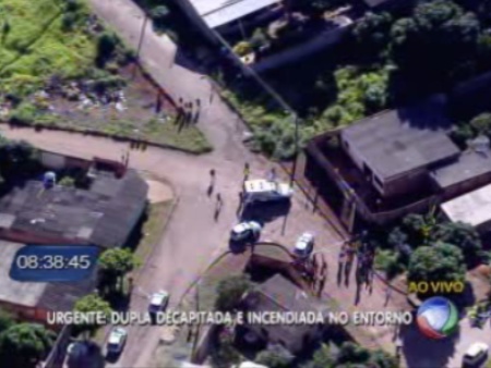 Casal de homossexuais &eacute; decapitado e queimado dentro de casa ...